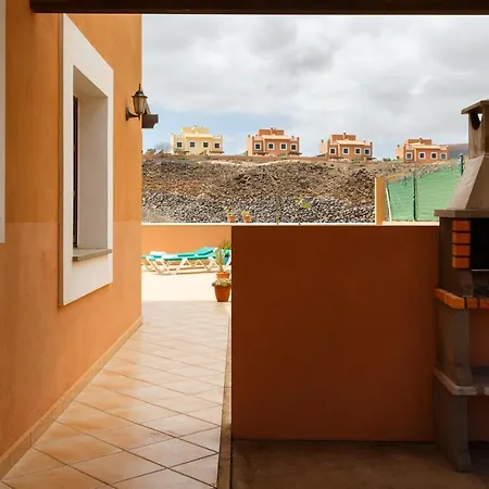 Dom wakacyjny Ftv Holidays Homes *