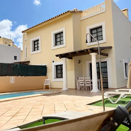 Ftv Holidays Homes *
