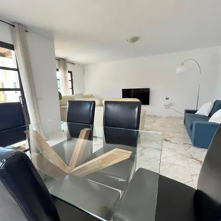 Dom wakacyjny Ftv Holidays Homes Corralejo