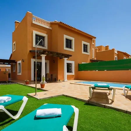 Ftv Holidays Homes Коральео